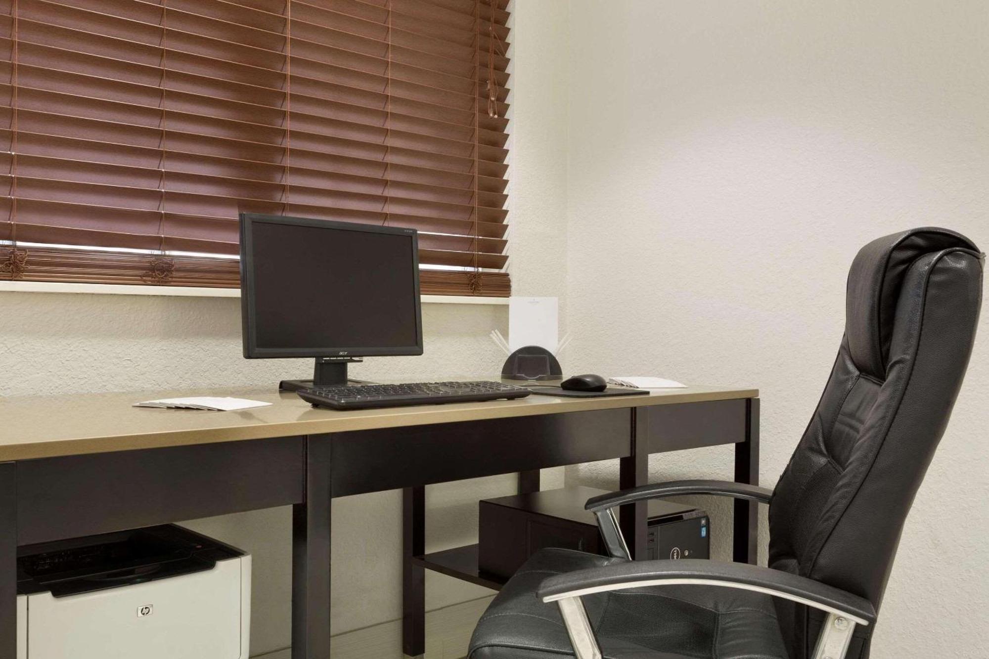 Country Inn & Suites By Radisson, Dfw Airport South, Tx Irving Esterno foto