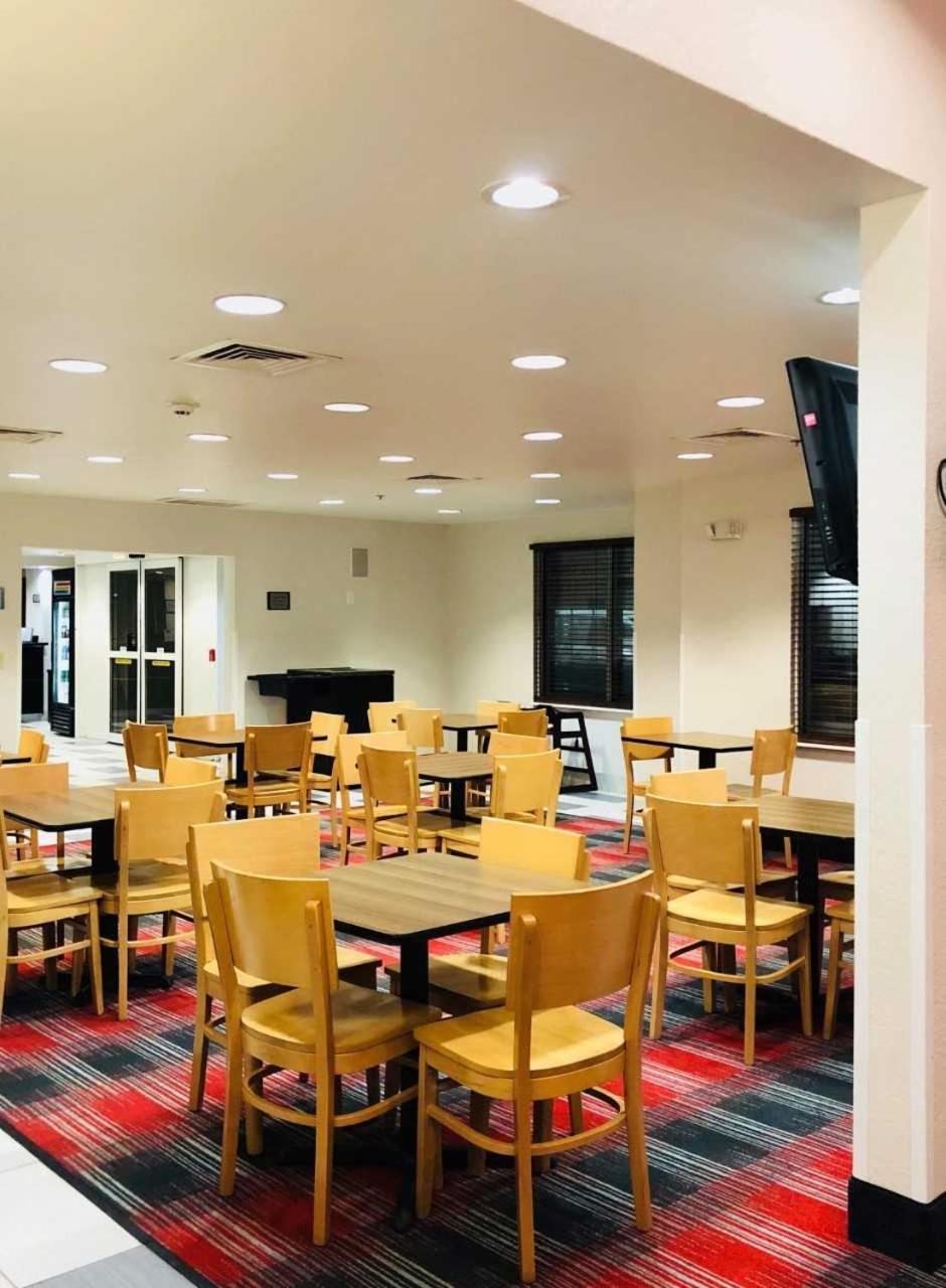 Country Inn & Suites By Radisson, Dfw Airport South, Tx Irving Esterno foto