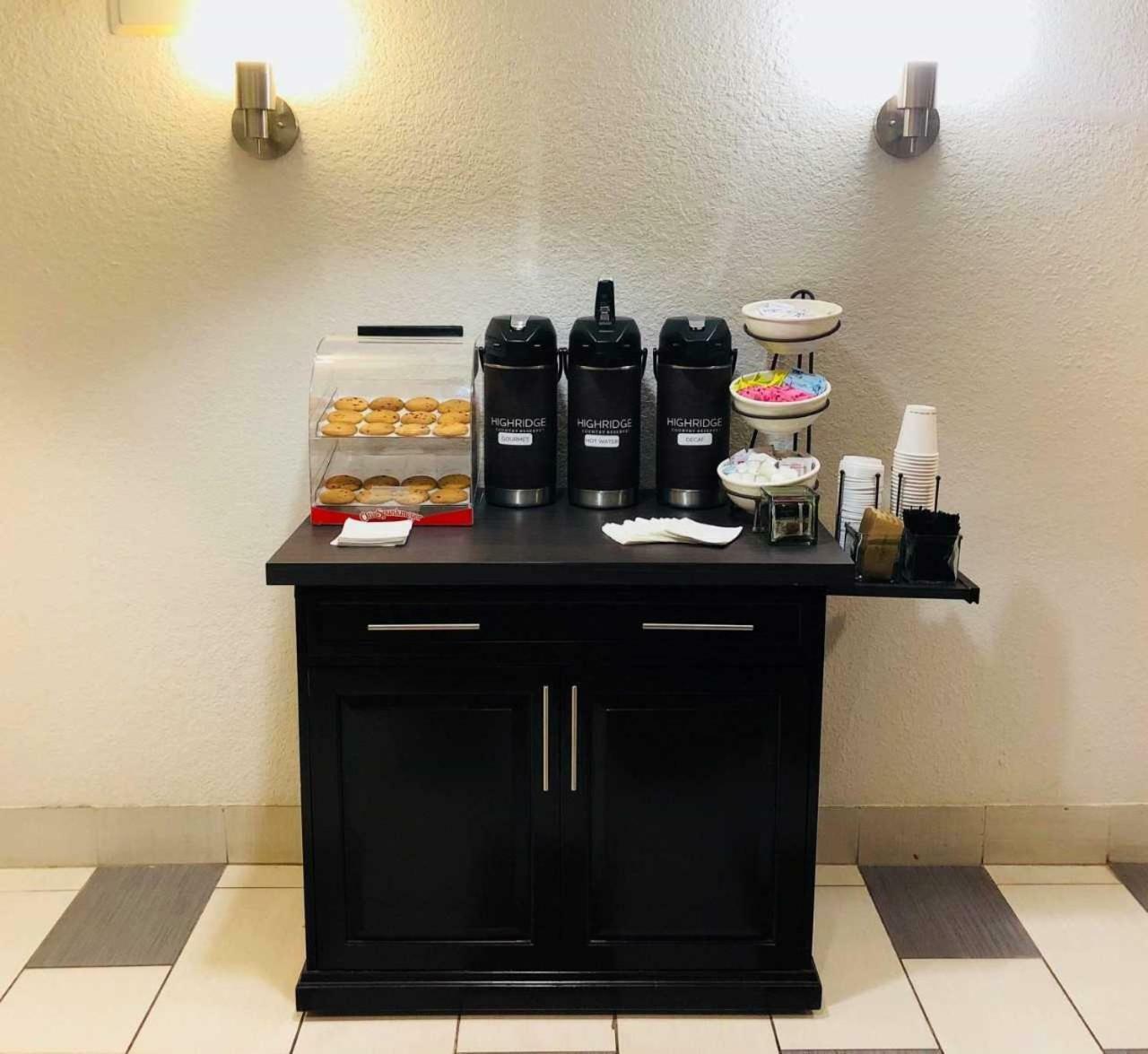 Country Inn & Suites By Radisson, Dfw Airport South, Tx Irving Esterno foto